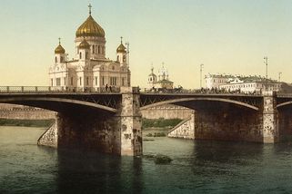 Největší pravoslavnou katedrálu v Moskvě i na světě nechal Stalin zbořit 5. prosince 1934 - Médium.cz